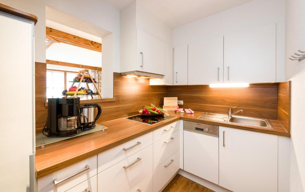 Kuchyň nebo kuchyňský kout v ubytování Landhaus Pichler