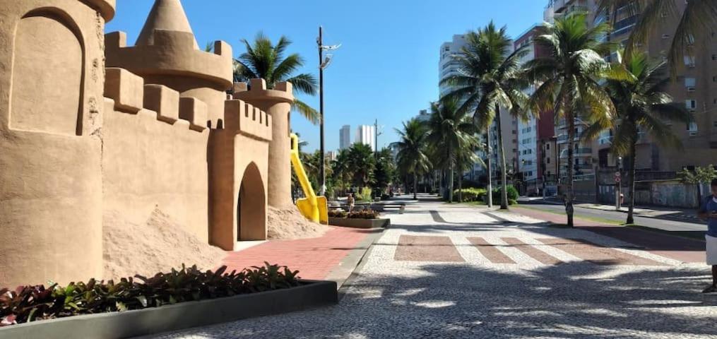  Apartamento encantador a 7 quadras da praia