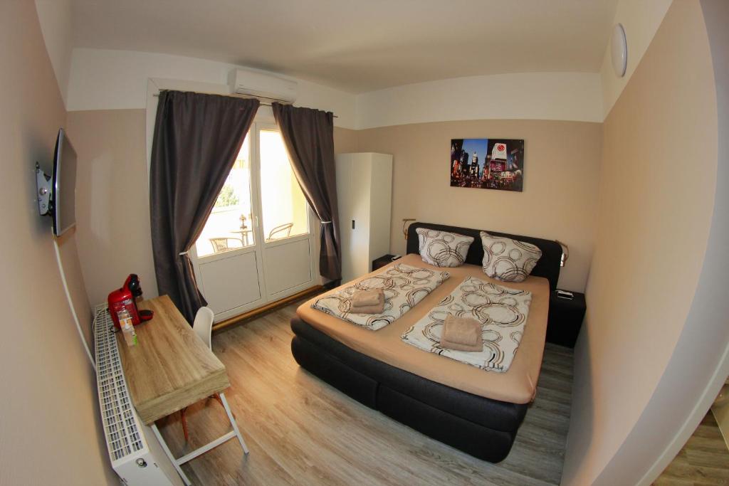 Botschaft - Resim 11