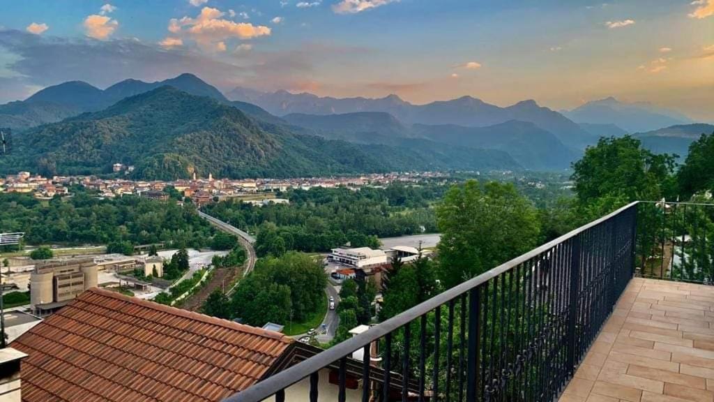 Nespecifikovaný výhled na hory nebo výhled na hory při pohledu z bed and breakfast