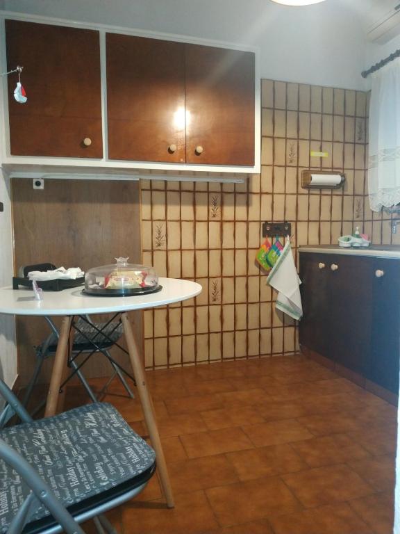 Violet Bedroom and Apartment - 11