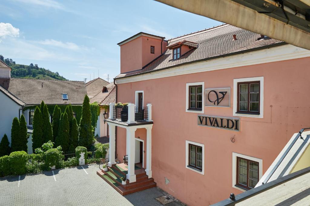 Budova, kde se hotel nachází
