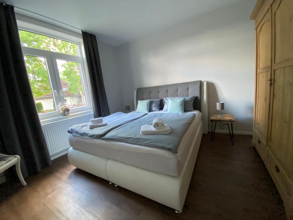 BERGLAGE - Das UrlaubZuhause - Luxury Three-Bedroom Apartment - Paulsberg