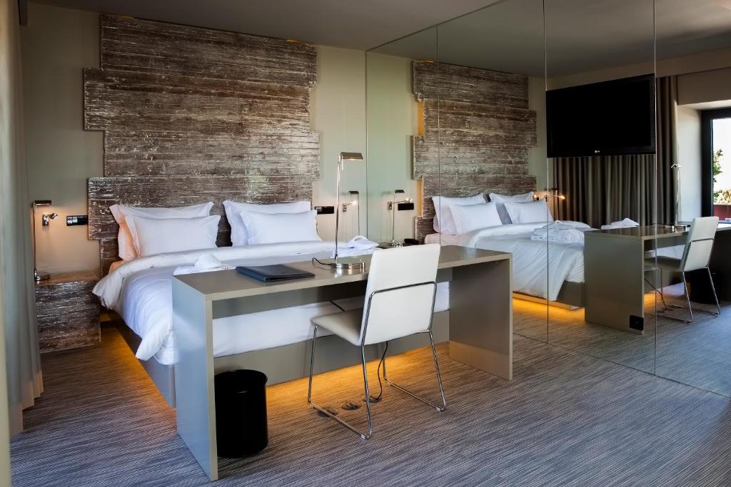 Vitoria Stone Hotel - 11