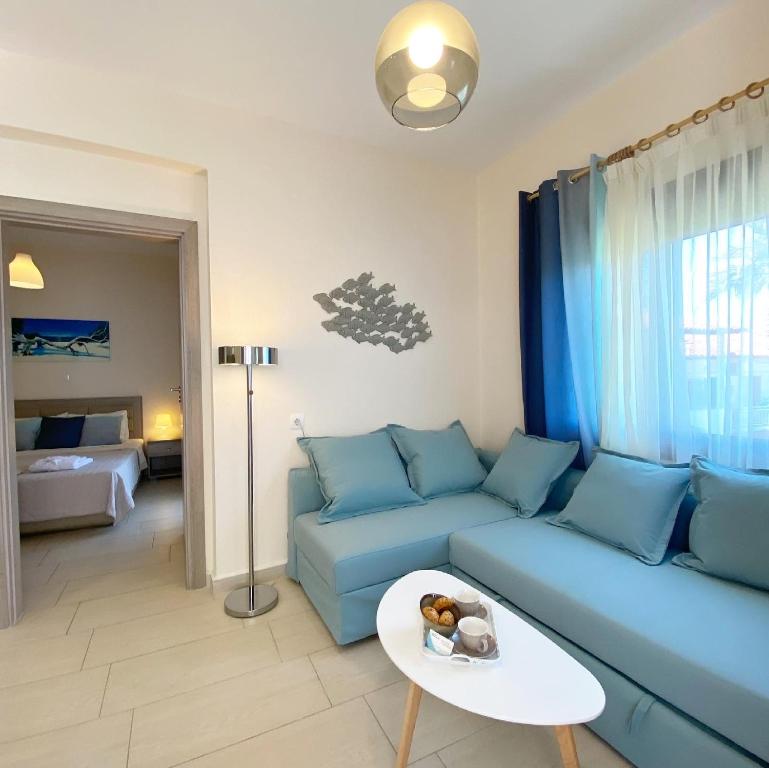 Villa Tasoula Apartments by the sea, Polychrono (updated prices 2024)