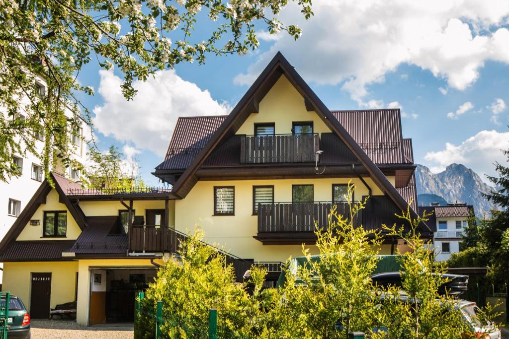 Budova, v ktorej sa apartmán nachádza