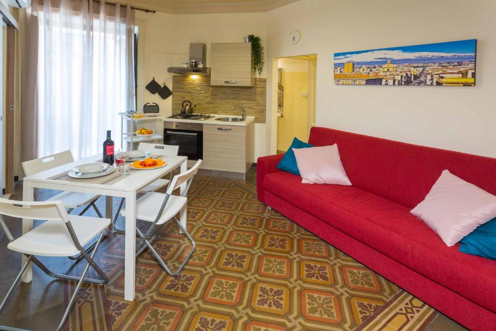 Kuchyňa alebo kuchynka v ubytovaní Siciliabedda Catania Holiday House
