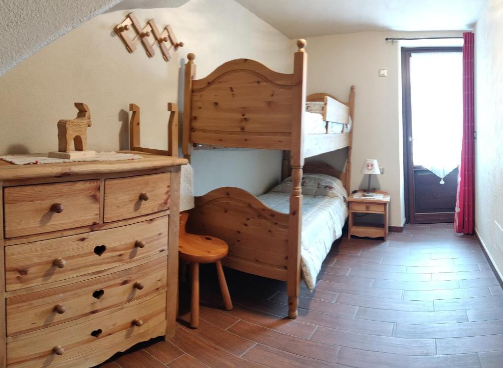 Zdjęcie z galerii obiektu CASA VACANZE CLO 3 CAMERE 2 BAGNI w Aoście