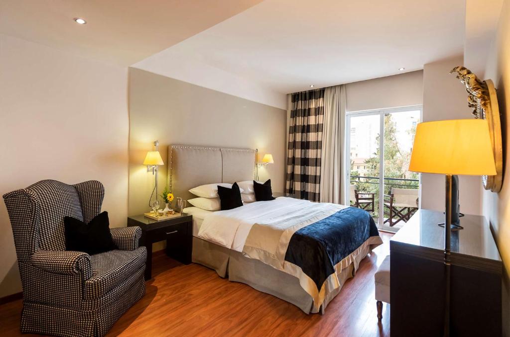 Best Western Plus Embassy Hotel - Resim 2