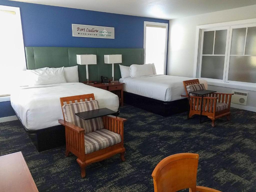 Postel nebo postele na pokoji v ubytování Resort at Port Ludlow