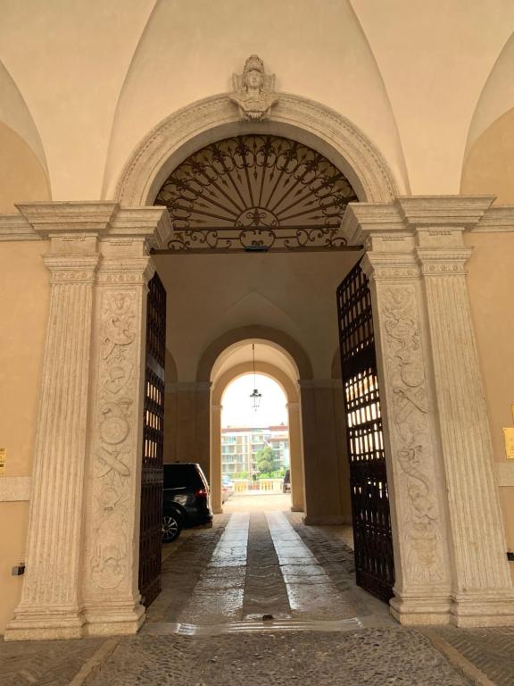 Exteriér alebo vchod do ubytovania Cavour44 - Palazzo Canossa