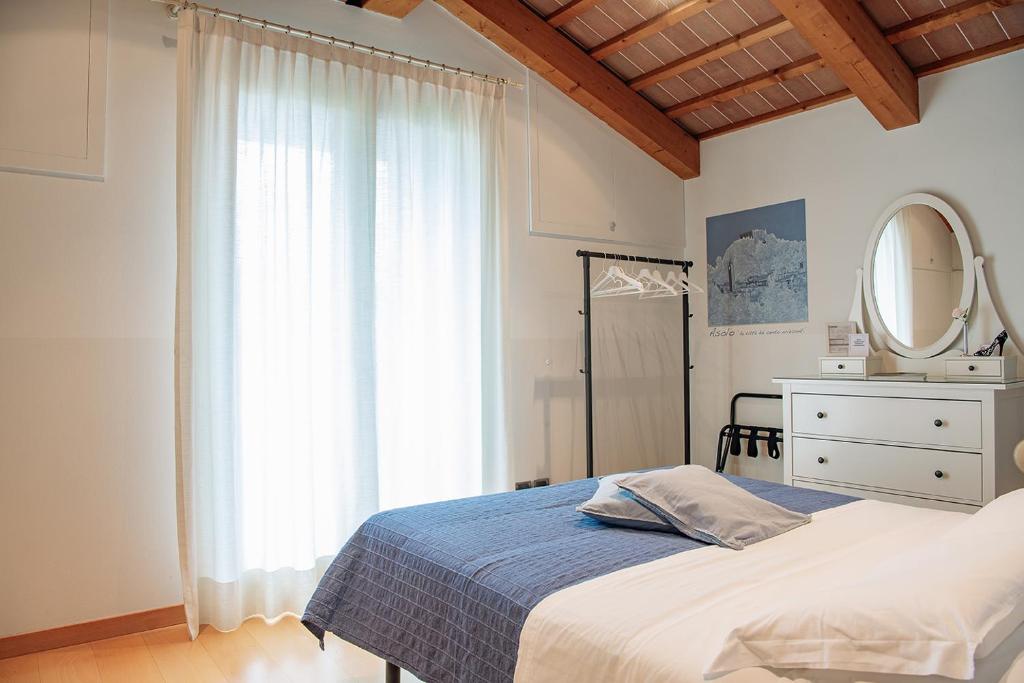 Rosa del Grappa - Double Or Twin Room With Private Bathroom
