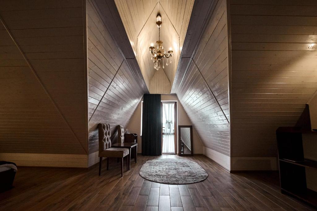 Villa Livorno - Triple Chambre Avec Balcon