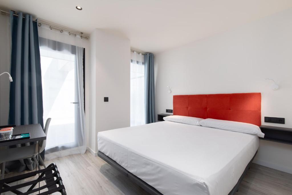 Arena Zone Hotel - Doppelzimmer Mit Terrasse