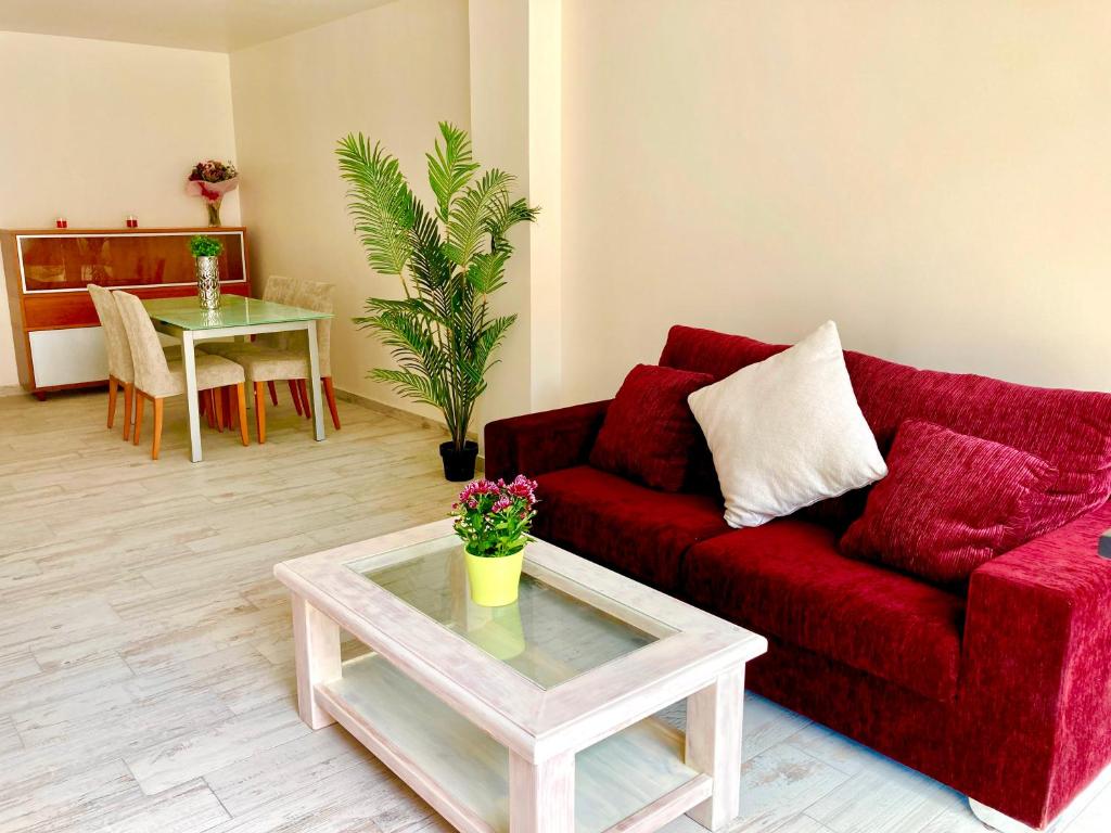 Posedenie v ubytovaní Casa Mediterránea con piscina privada en Palamós