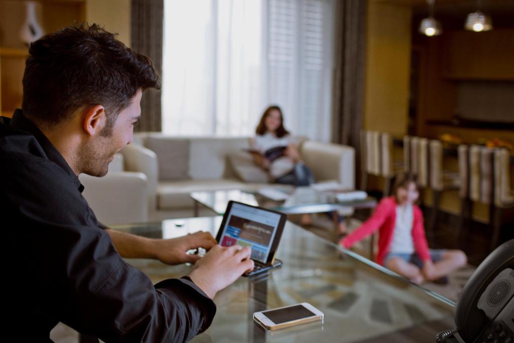 Hala Arjaan by Rotana, Deluxe Hotel Apartments - Resim 42