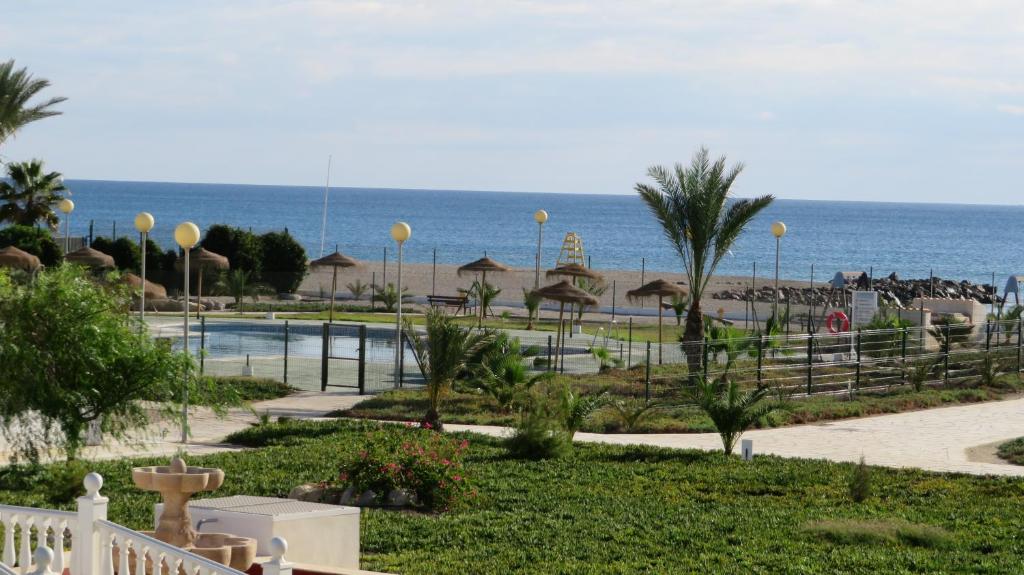 Dúplex naturista a 100 metros de la playa de Vera! - Housity