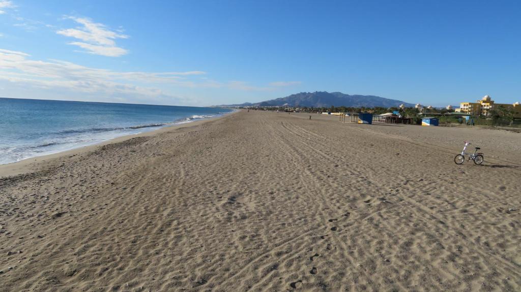 Dúplex naturista a 100 metros de la playa de Vera! - Appartement D'une Chambre