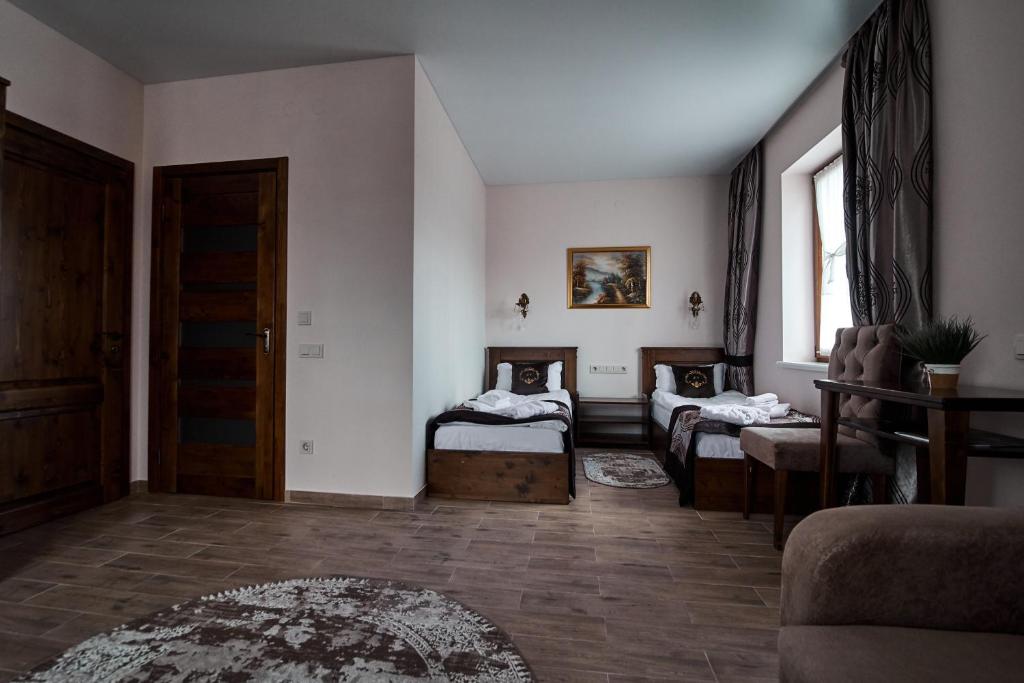 Villa Livorno - Pièce Triple Avec Vue Sur La Montagne