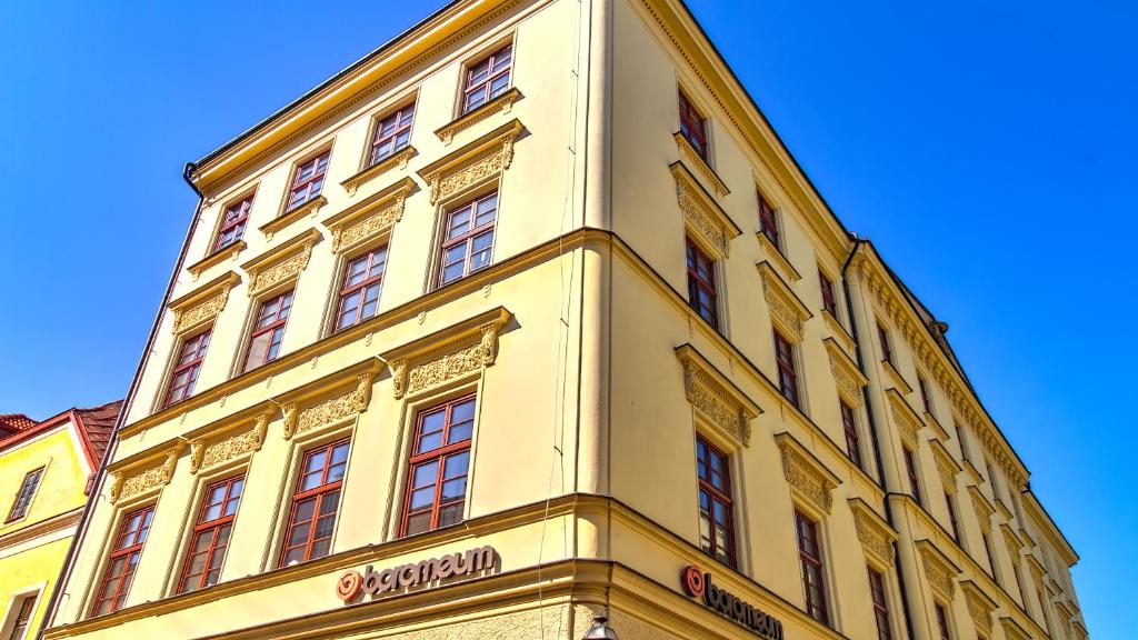 Budova, kde se aparthotel nachází