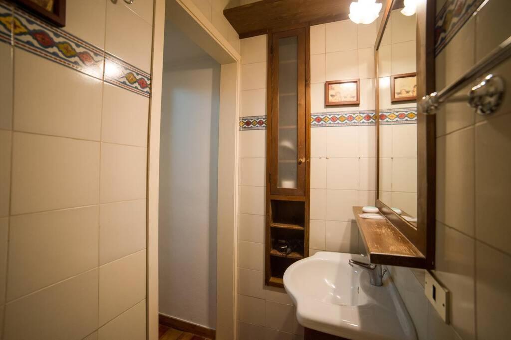 Kúpeľňa v ubytovaní HBHALL Navigli 2 Apartment