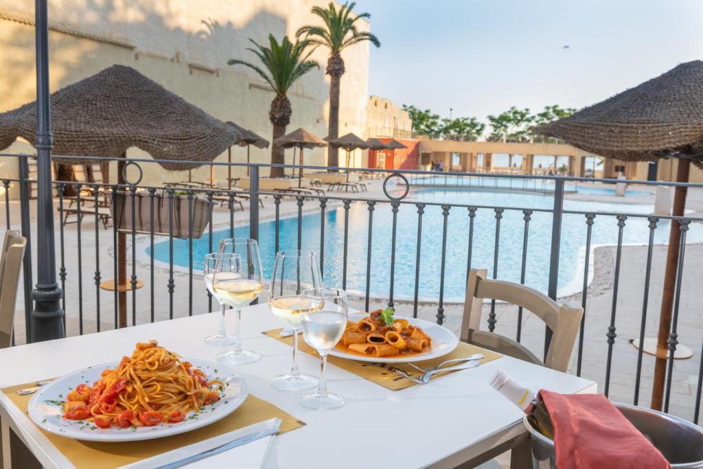 Basen w obiekcie Hotel Hopps lub w pobliżu