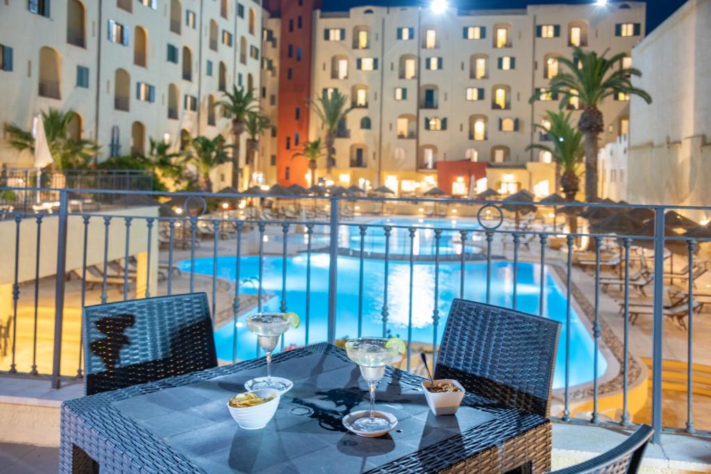 Basen w obiekcie Hotel Hopps lub w pobliżu