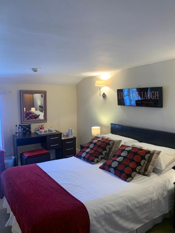 Crown Hotel - Family Room