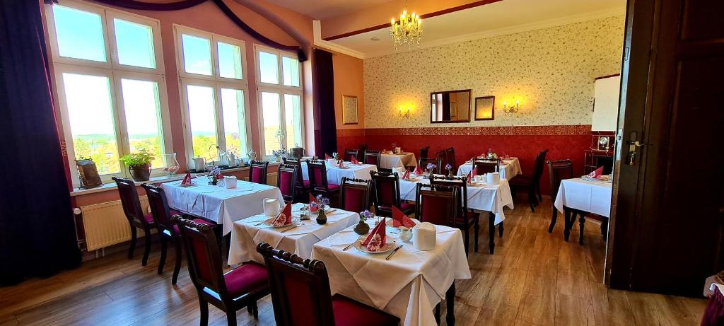 Restaurace v ubytování Schlossberg-Hotel Garni