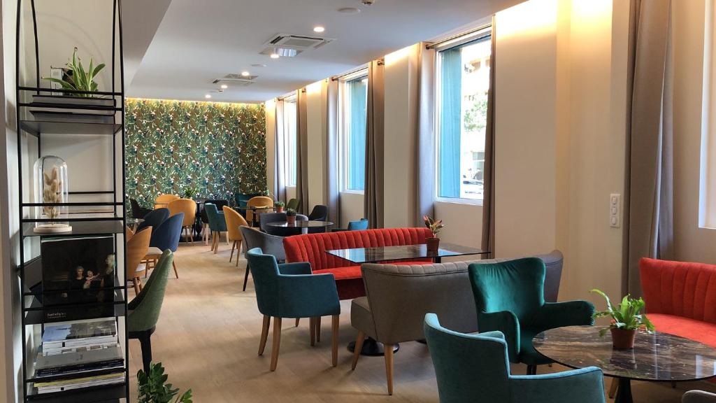 Hotel Apolonia Paris Montmartre; Sure Hotel Collection by Best Western - Resim 21