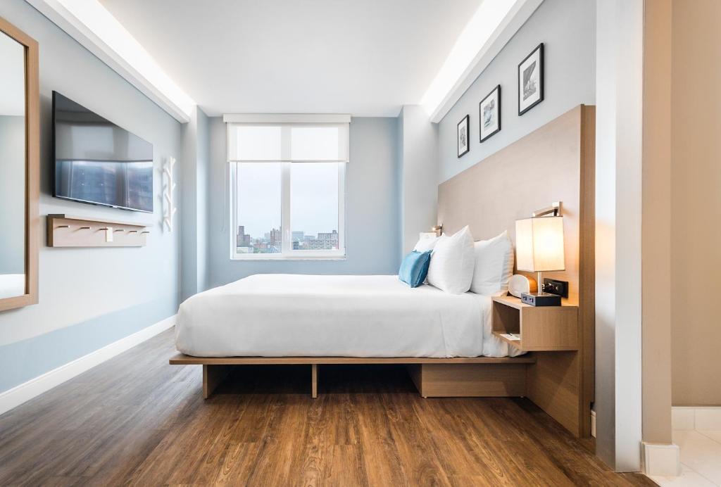 Wingate by Wyndham Bronx Haven Park - 