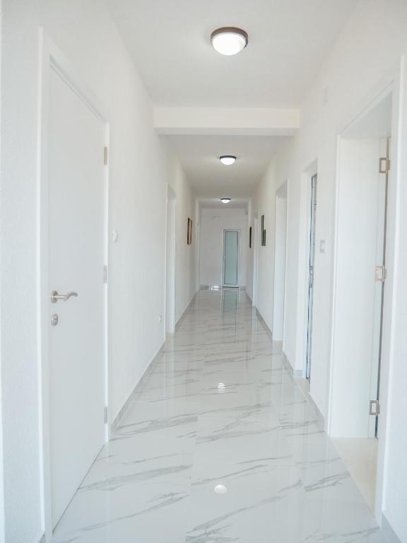 Apartments Gjenashaj - 19