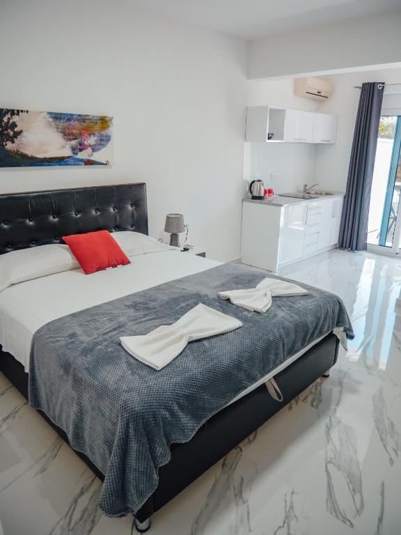 Apartments Gjenashaj - 11