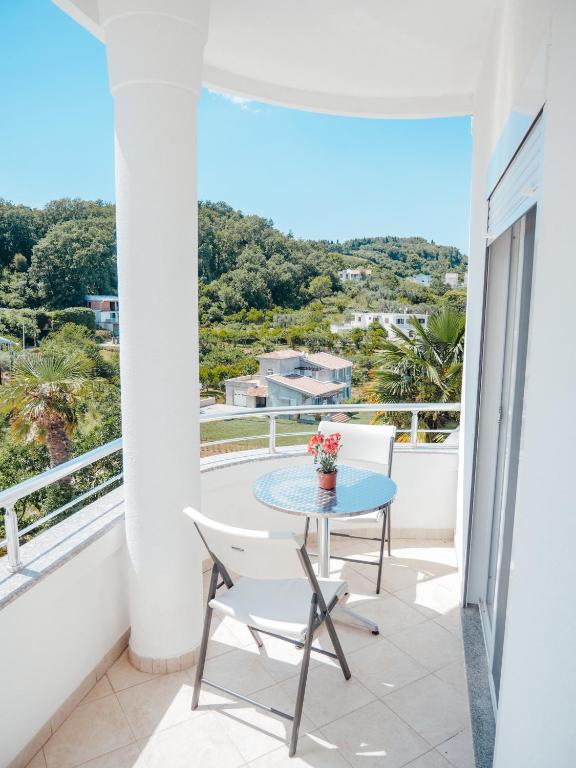 Apartments Gjenashaj - 18