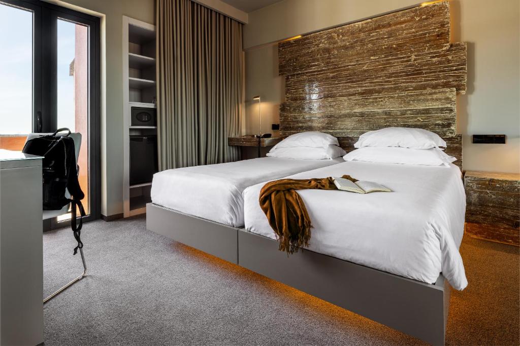 Vitoria Stone Hotel - Resim 16
