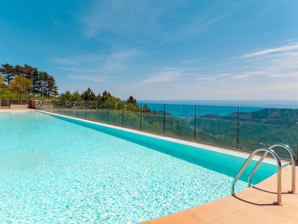 Foto dalla galleria di Albatros - swimming pool with sea view and terrace a Magliolo