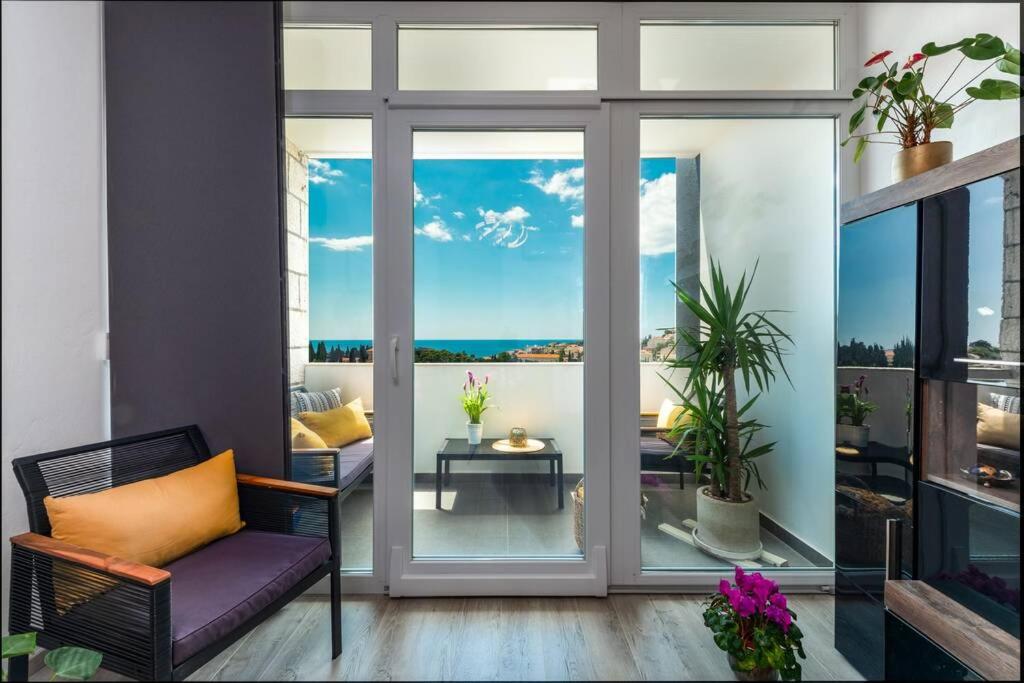 Μια τηλεόραση ή/και κέντρο ψυχαγωγίας στο Apartman Leda