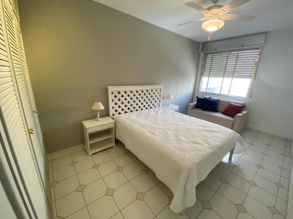  Apart. frente para o MAR -pé na areia/Pitangueiras