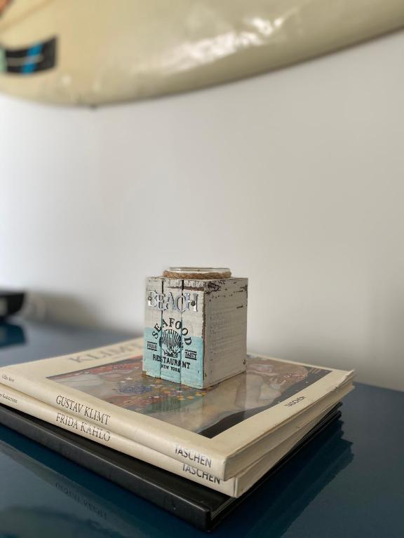  Apart. frente para o MAR -pé na areia/Pitangueiras