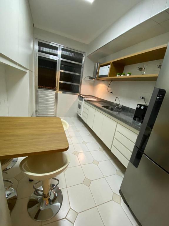  Apart. frente para o MAR -pé na areia/Pitangueiras