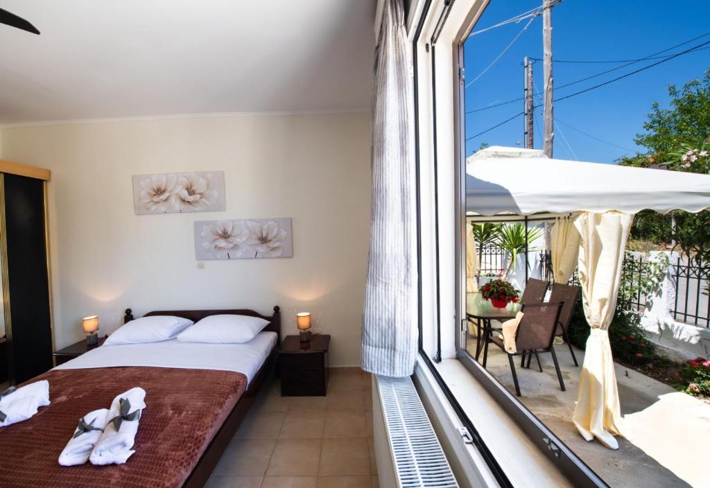 A balcony or terrace at Irinis House