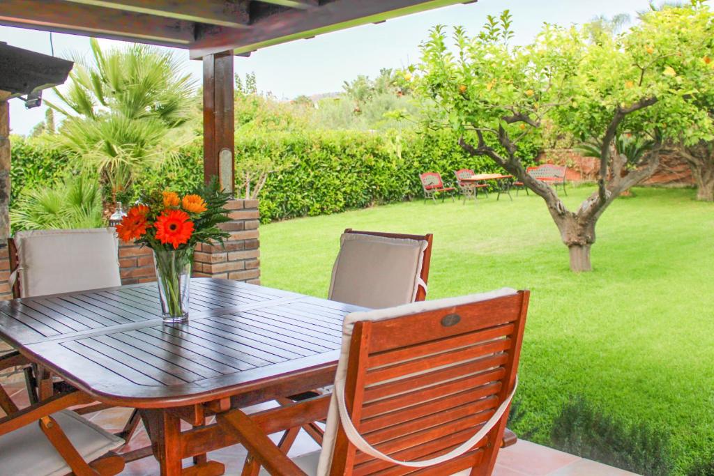 Zahrada ubytování La Casa di Lina - Capo d'Orlando, casa con ampio giardino