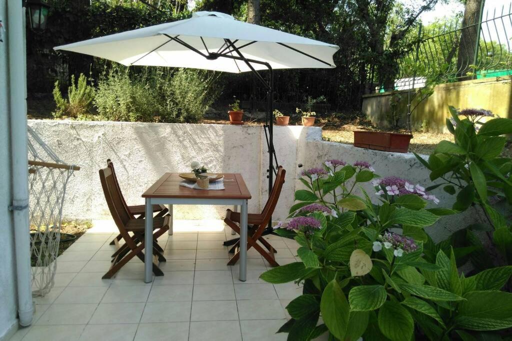 Garden flat in Prince islands, Heybeliada