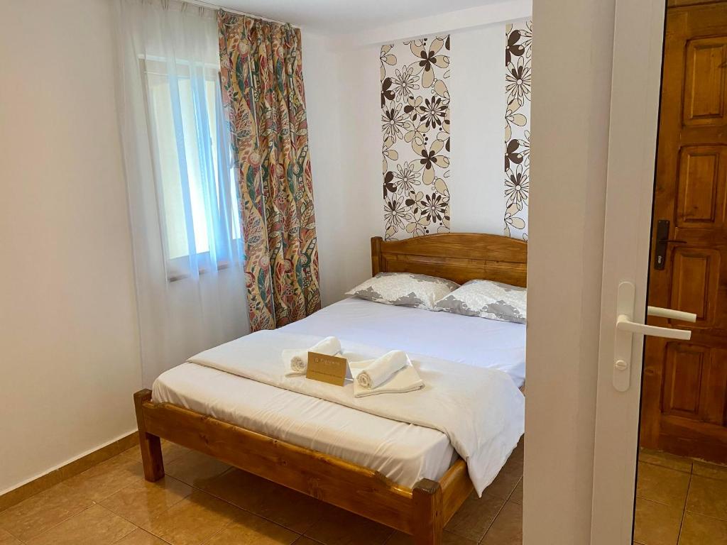 Postel nebo postele na pokoji v ubytování Gemini House ULTRACENTRAL 3 margarete