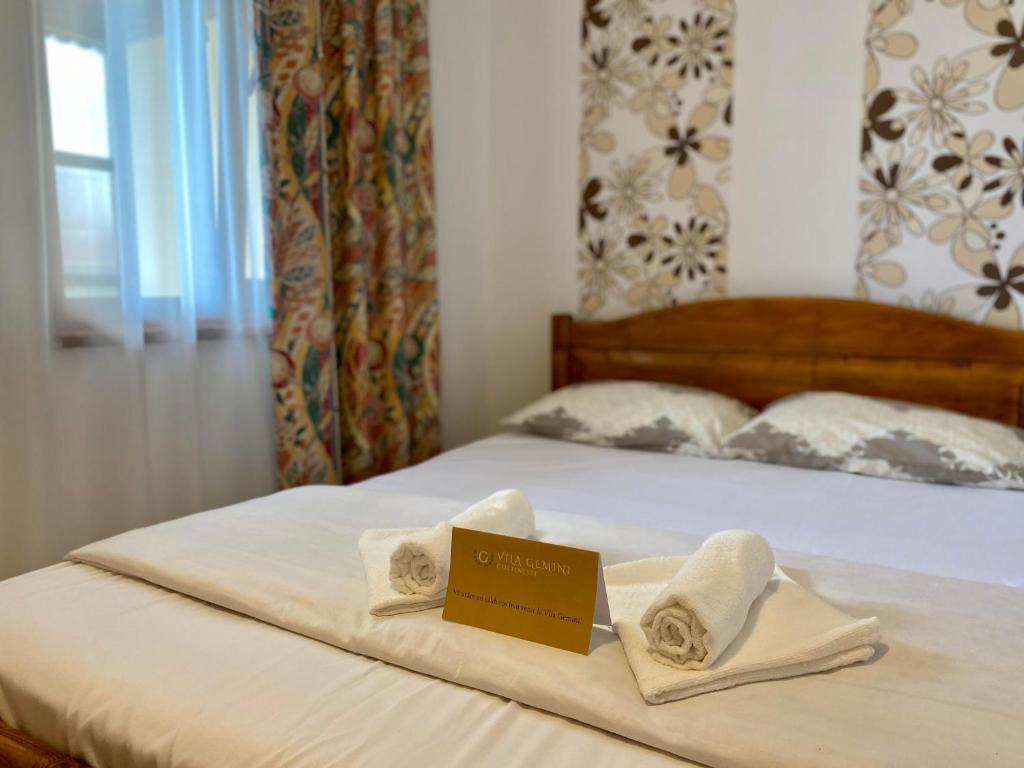 Postel nebo postele na pokoji v ubytování Gemini House ULTRACENTRAL 3 margarete