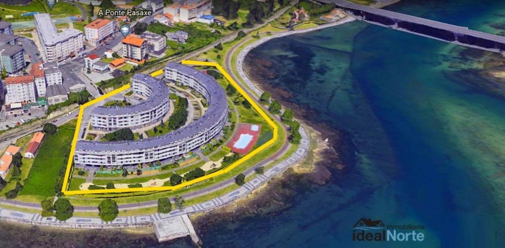 an aerial view of a resort next to the ocean at Plaza la Ria in Fonte Culler