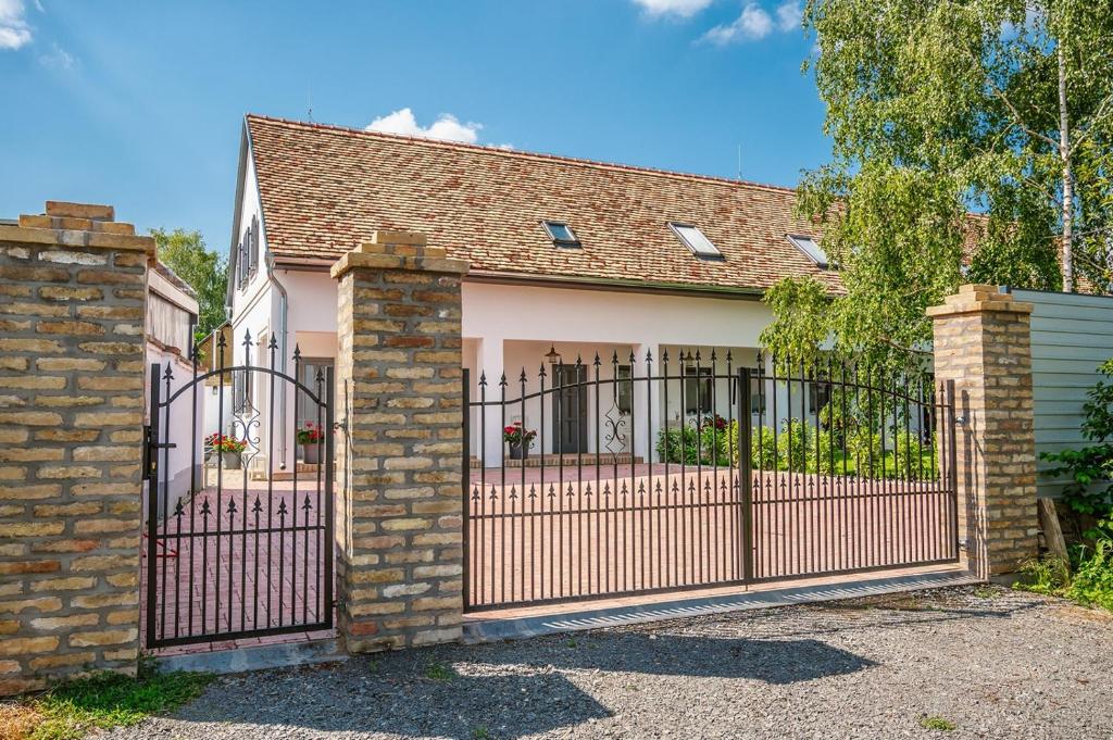 Budynek, w którym mieści się obiekt B&B