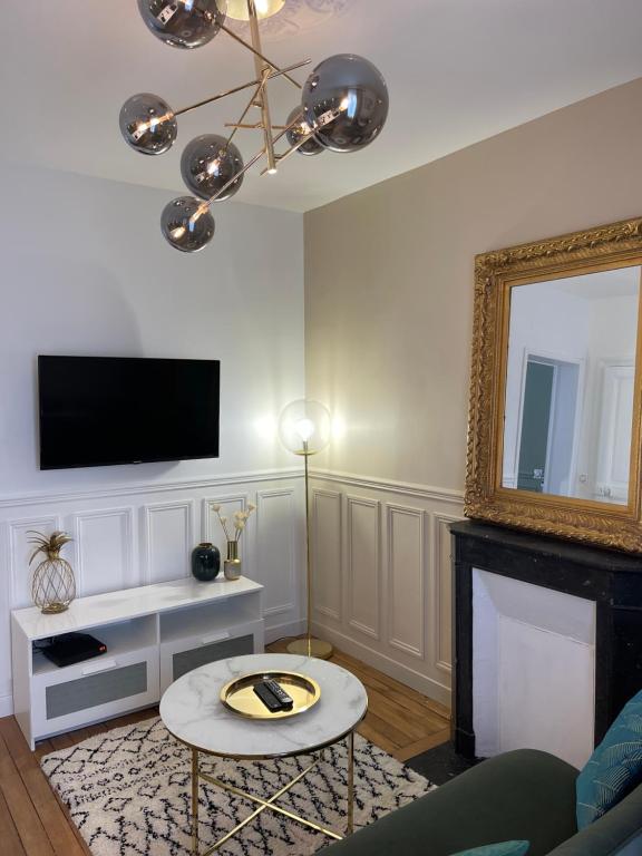 Bella Mia - Chic apartment near Orly Rport 15mns frm Paris - Appartamento Con 2 Camere Da Letto
