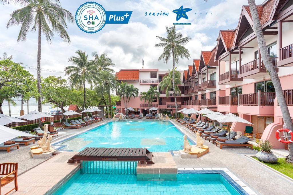 een afbeelding van het zwembad bij het resort bij Seaview Patong Hotel - SHA Plus in Patong Beach