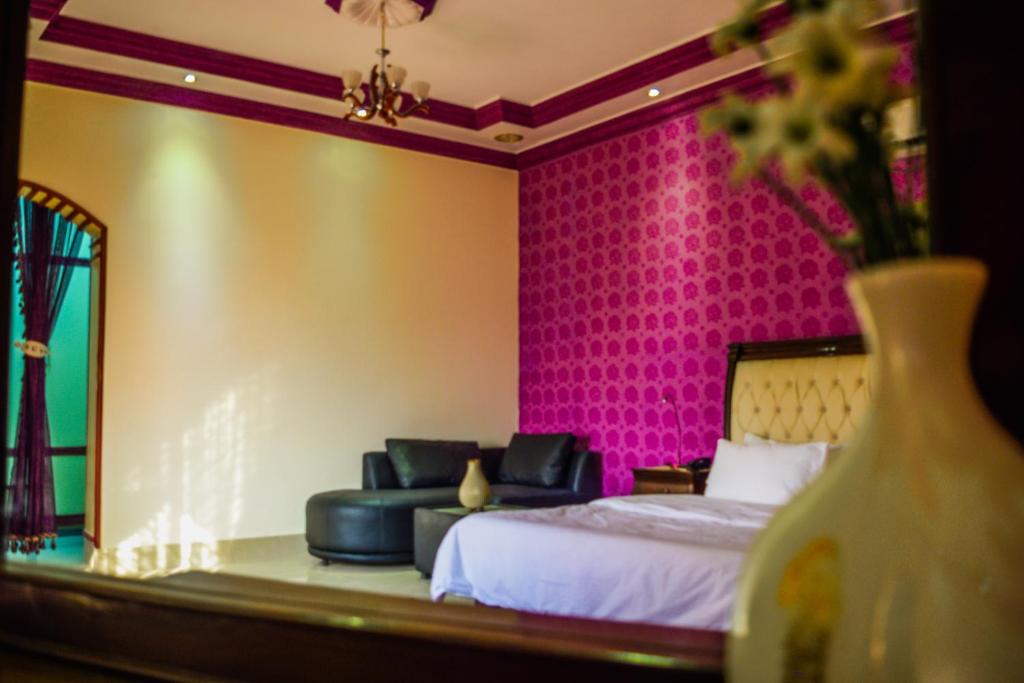 Arabian Lodges - Family Room With Garden View